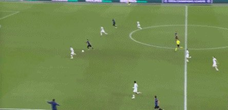 1792627031326066995.gif 米兰.gif